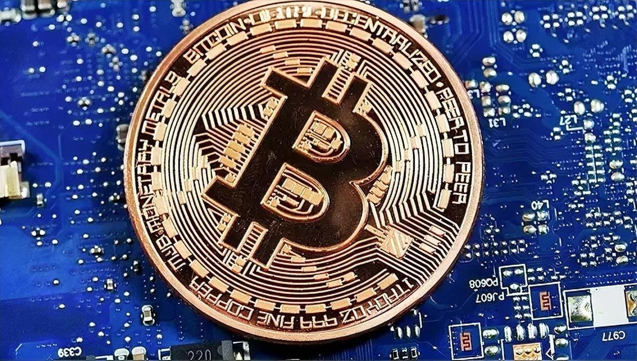 比特币已经被资本驯化了。数据还是那堆数据、去中心化也还在。但比特币已经不是之