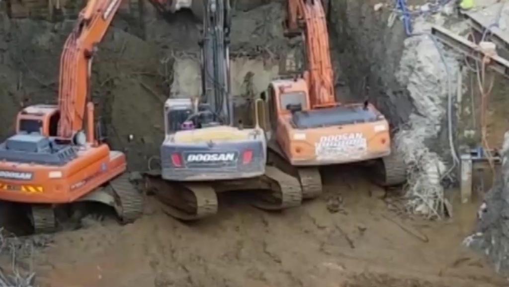 挖机视频全过程 8953618333161835721.jpg?id=0