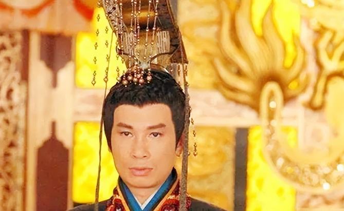 公元809年，唐宪宗李纯趁着郭贵妃外出，独自来到贵妃寝宫，对她的侍女郑氏说：“朕