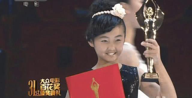她被贊神似山口百惠, 5歲拍廣告, 7歲演喜劇, 15歲就擔主角