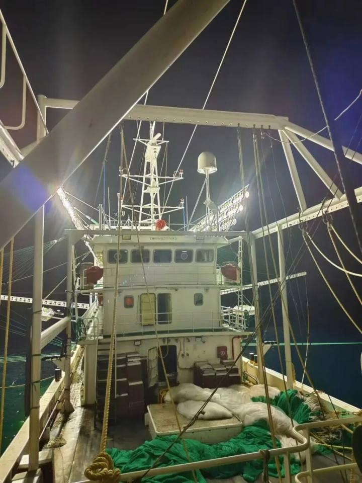 滔天血案！战友变死敌，威海船长印度洋被砍杀分尸，女儿苦等正义终判死刑，远洋渔船成