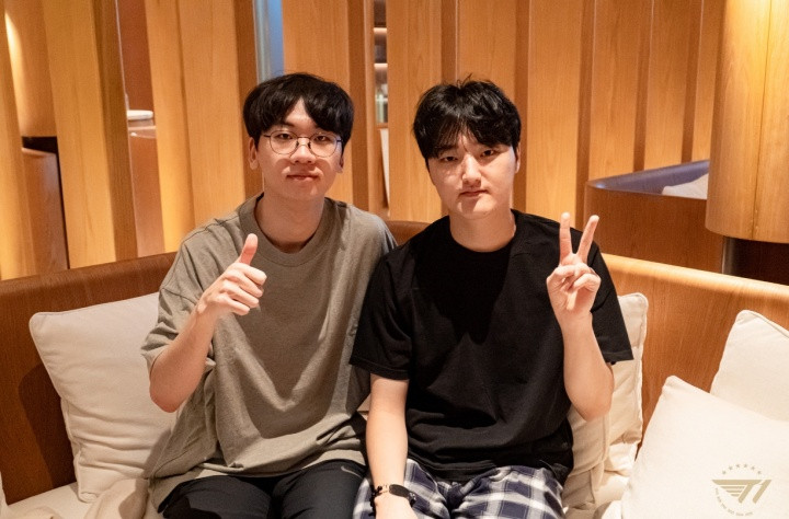 Doran+Peyz连续四个BO5击溃Zeus+Gumayusi