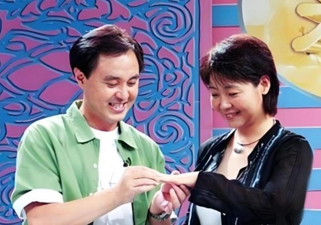 萨日娜的女儿原来这么美，长得像爸爸，身高超过1米7娱乐