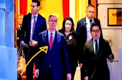 这次是中国不干了，原本美国想要全面放宽芯片限制，换取中国完全放松对稀土的管制，然