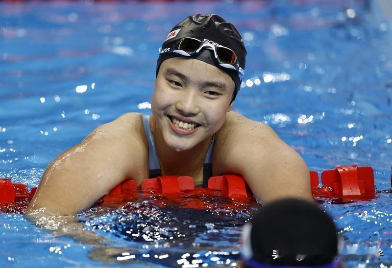 13岁于子迪破亚洲纪录夺冠13岁的于子迪简直太牛了！在十五运会女子200米混合