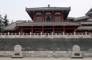 秦始皇留下的烂尾工程，荒废2000年，却被联合国评为“天下第一”。这说的就是阿