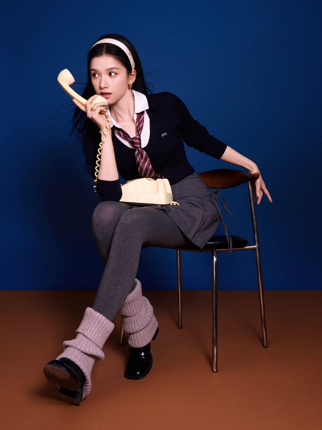 张婧仪学院风穿搭​