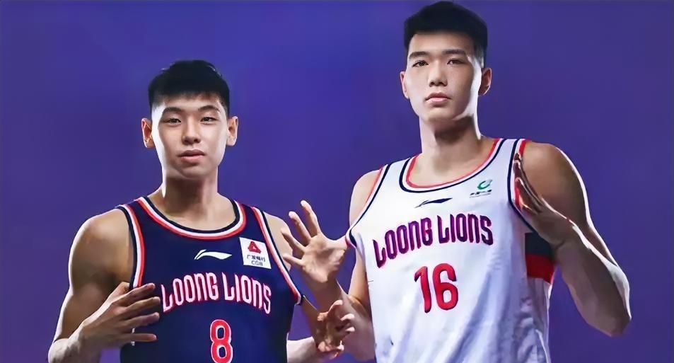 说个广东球迷不愿接受的事实，焦泊乔和崔永熙是被高估的球员。广东队引以为傲的内援