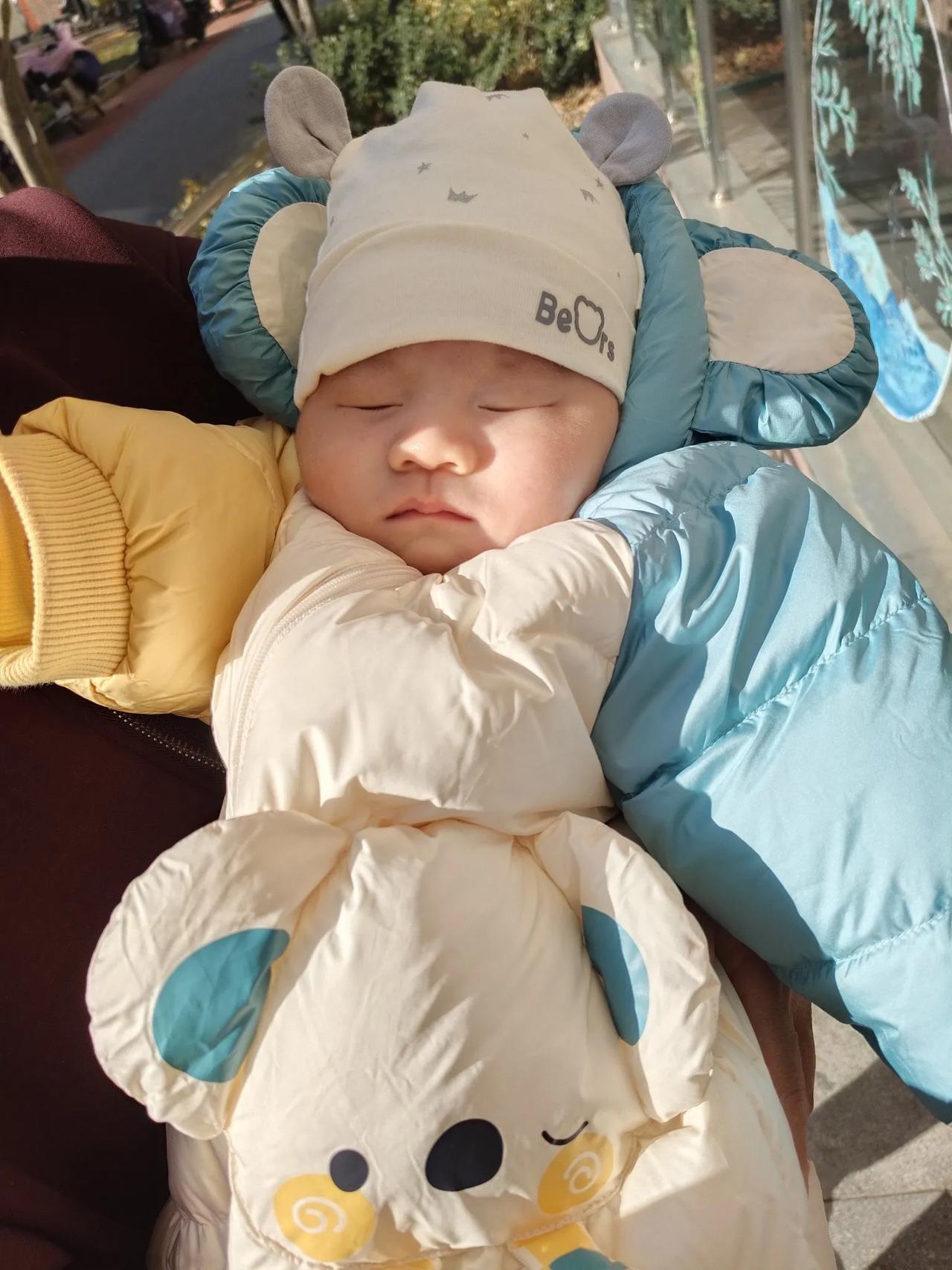 分享一张宝宝的照片