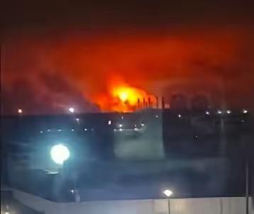 乌克兰攻击无人机成功袭击了俄罗斯南部最大的化工厂之一——涅温诺米斯基氮肥厂。如