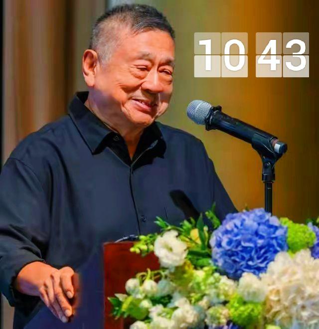 施南生的追思会上，第一个上台发言的人，是她大哥施苏拯。这个名字，几乎没人听过