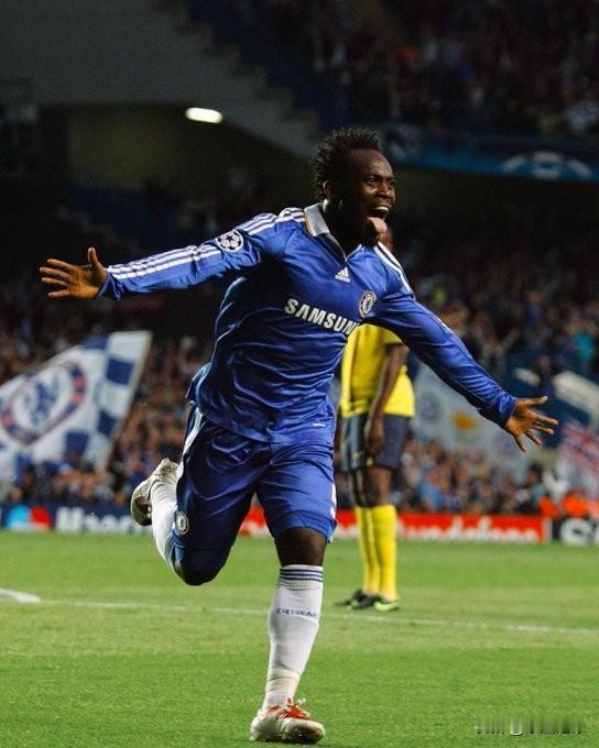 他们眼中的球员埃辛：🗣️穆里尼奥：“如果我能拥有11个埃辛，我将赢得一切。