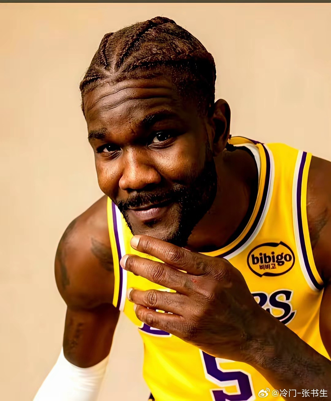 湖人队的艾顿，真让人捉摸不透。他拿着2年1660万的合同，28岁正处巅峰，身体倍