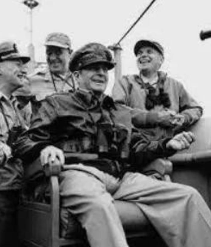 朝鲜战争中，苏联给的100架飞机到了，刘亚楼才突然发现：没有副油箱！舔着脸问苏联