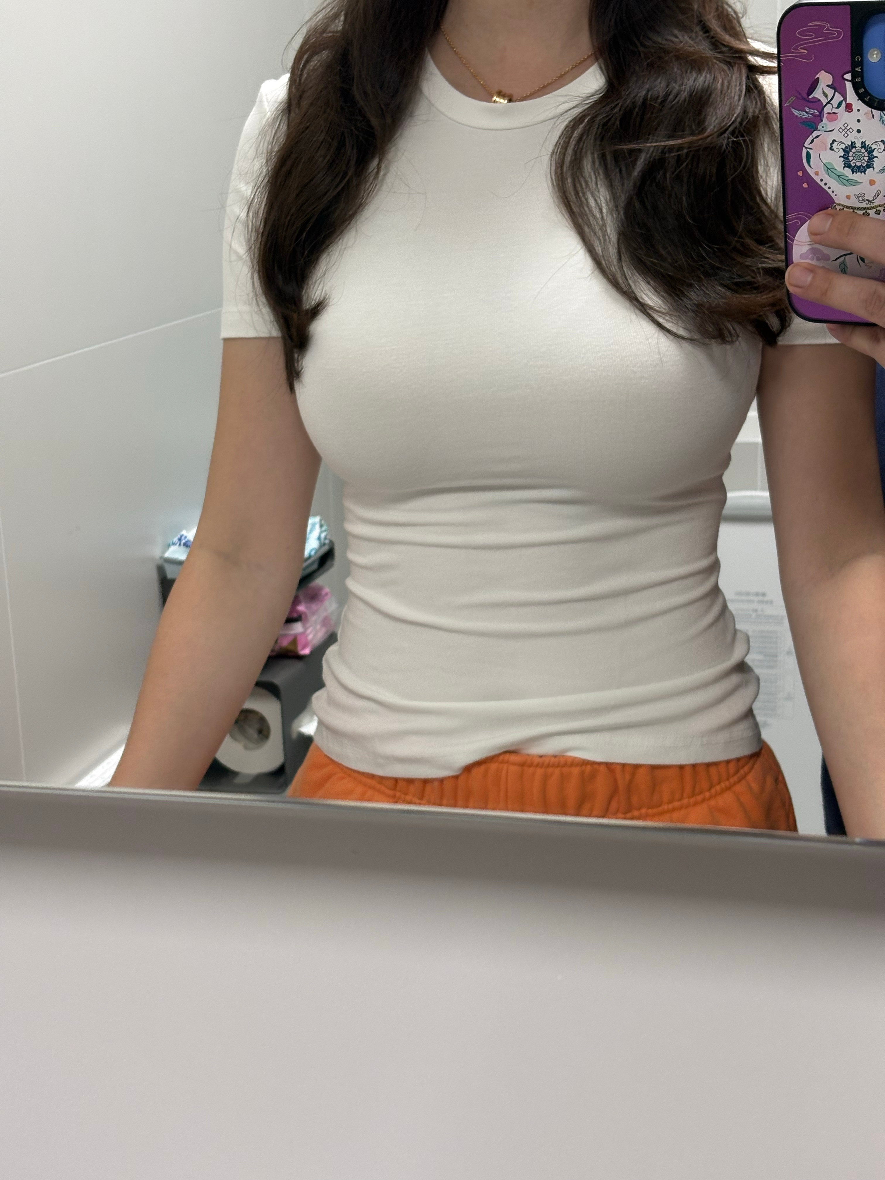 吃火锅烧烤的话穿白色衣服不好吧今天老婆穿这样今天穿什么​​​