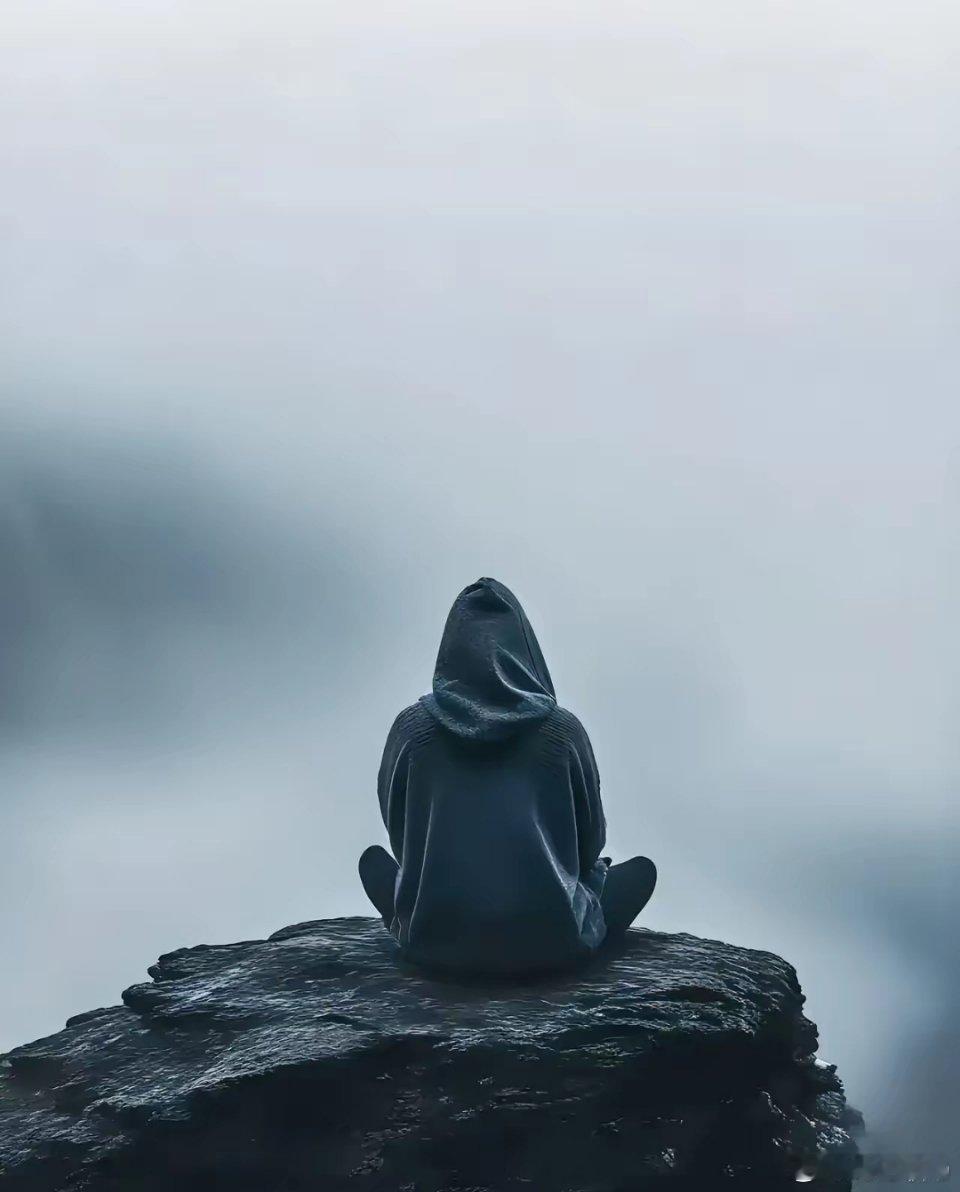 人生十戒！1.人最大的愚蠢就是话多。2.人最高的境界就是沉默。3.人最强的