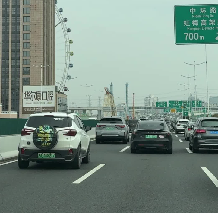 南北车主图鉴：比亚迪与特斯拉背后的中国分层真相