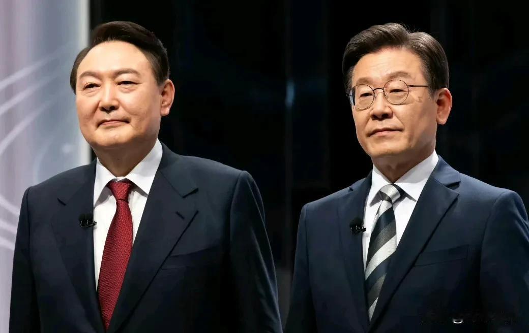 韩媒说，朝韩有望在在北京实现“走廊外交”，韩国议长在城楼观礼台或宴会上有机会与金