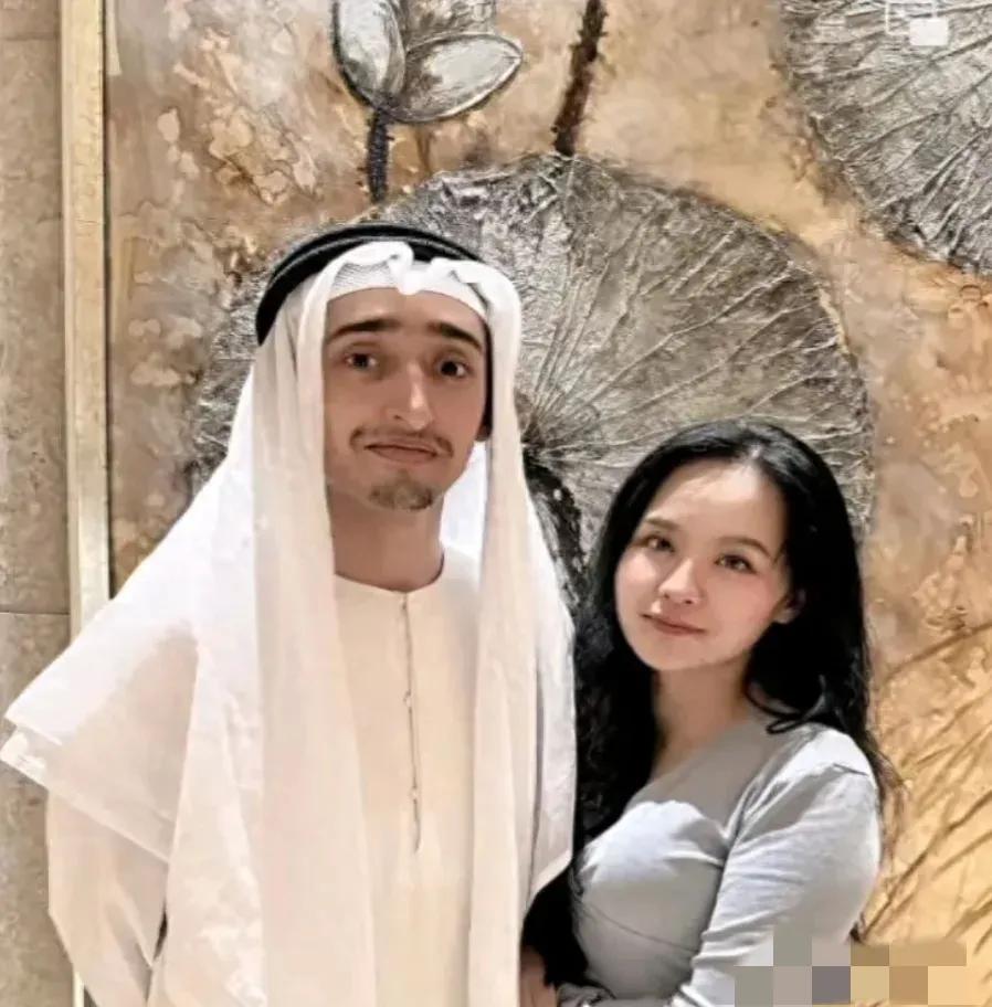 谁都想不到！2018年才20岁的迪拜富家少爷，专程来湖南留学生活，偏偏一眼看上了
