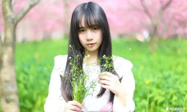 白羊女 别气了,我让你打一顿好了。 白羊女生她要的就是你为什么做错事,为什么会这样做,她道理也讲了。她要让你消气一定是那一股气正在爆发点上,这个爆发点你就要把它引导到正确的方向。不然她可能就会自残,还不如让她打一下,她下手以后会觉得好心疼,但而唤起对你的疼惜。 金牛女 以后你怎么说就怎么做。 女王型的金牛座她就会跟你杠起来,就表示他觉得这件事她不能让步,跟她争辩是无效的。唯一让她消火就是,她赢了接下来还得看她爱理不理你。重点是你讲了这句话也要承担相当的后果,因为她回永远记得你这个承诺。 双子女