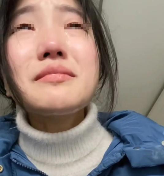 这闺女白养了！女儿考上西安的大学，父亲提议每月给2500元生活费：他出15