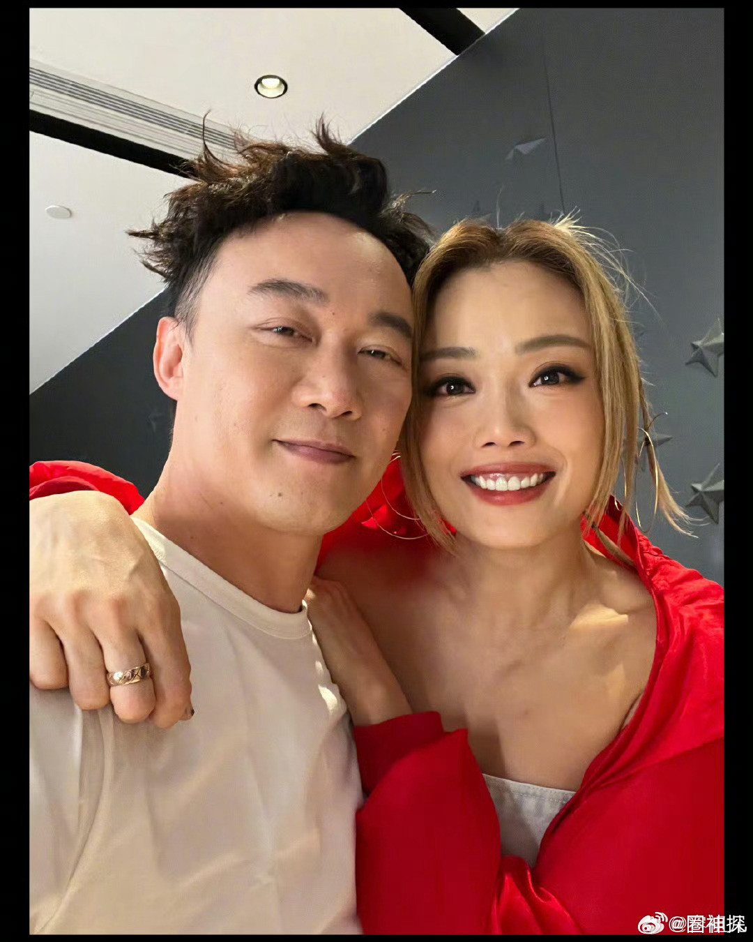 容祖儿谢霆锋陈奕迅后台合影啊啊啊啊还有轩公啊！！🤩🤩​​​