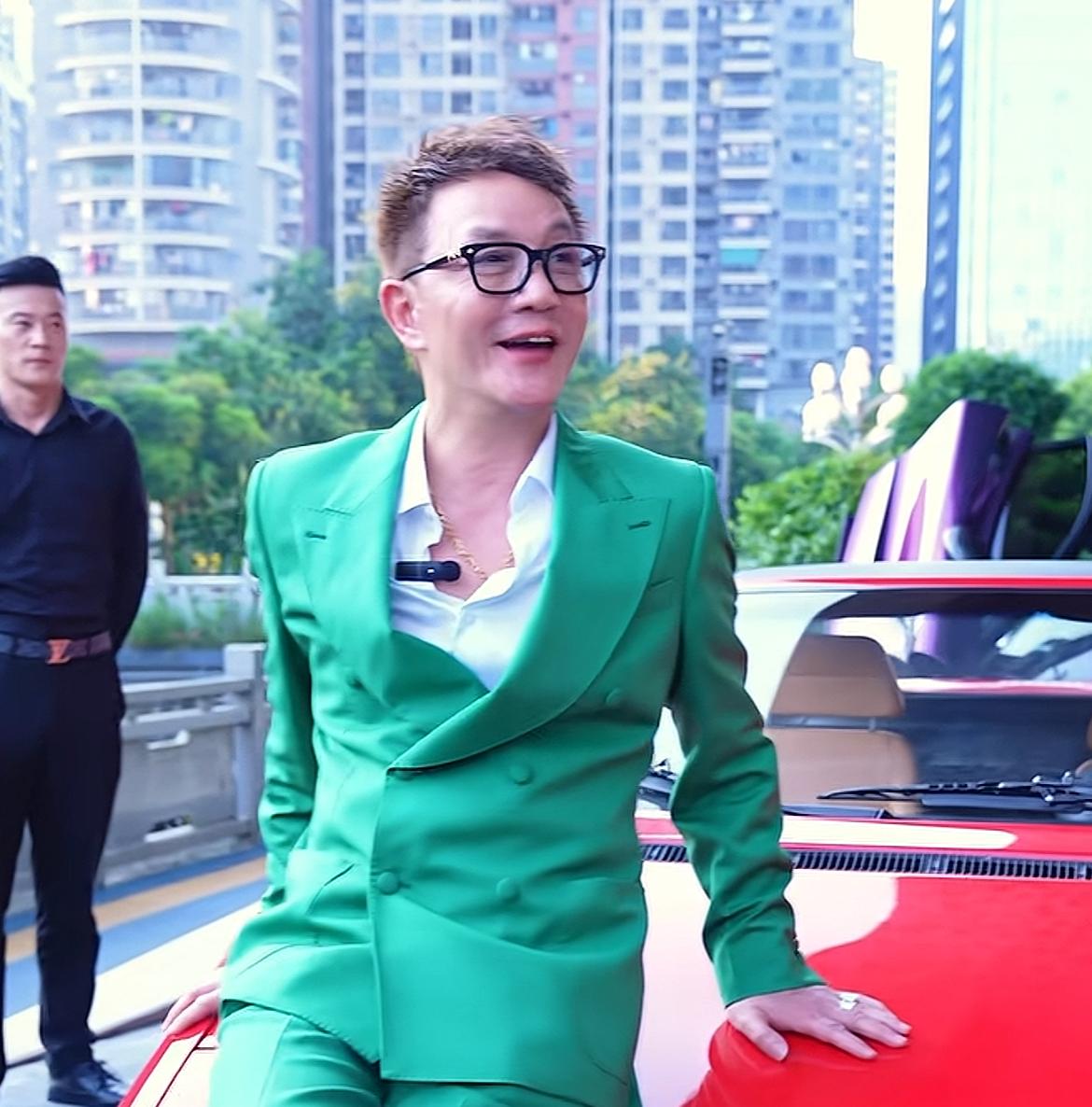 前上海首富周正毅这次真的“凉凉”了检索发现，其各大平台的账号都已经消失，至于具