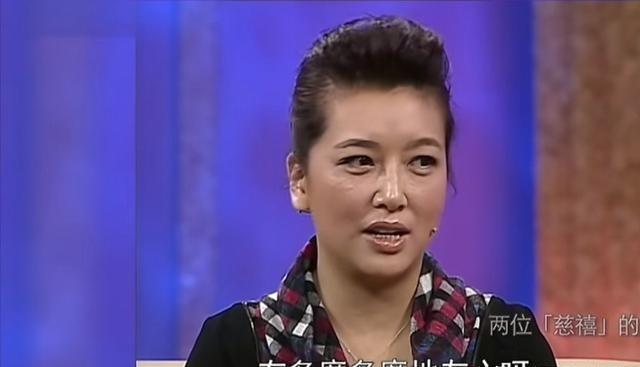 演员江珊说：“有一次，我和巍子在吃饭的时候聊天，他说你知道吗？你们那个班当年作为