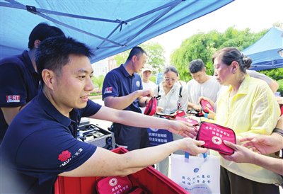 我市举行唐山地震抗震救灾50周年纪念活动