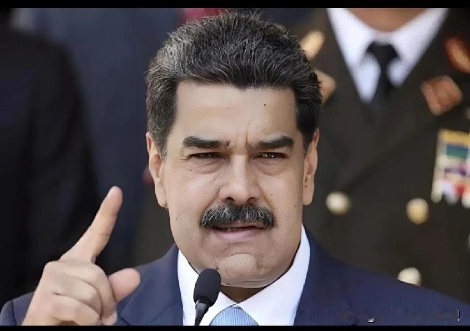 崇祯、萨达姆、马杜罗等历史教训告诉我们，外敌并不可怕，最怕内部松动。历史上失