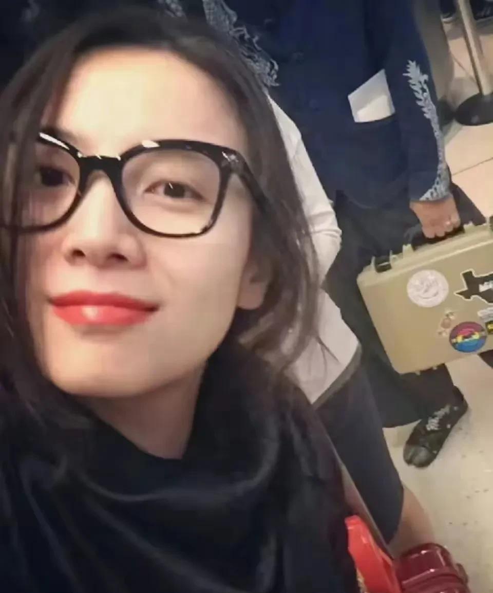 宋佳啊宋佳，你说你这么美，这么帅，这么有眼光的人，居然会喜欢倪妮和小s？你喜欢
