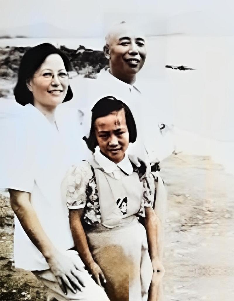 1972年的北京军委大院，因为一张结婚申请炸开了锅。65岁的开国上将宋时轮要续