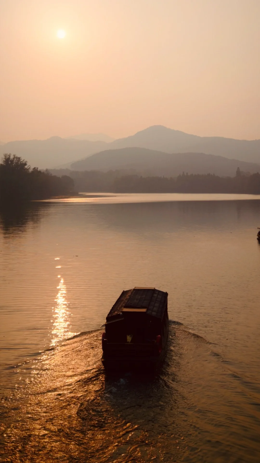 杭州西湖| 原来这就是“兴尽晚回舟”的浪漫啊