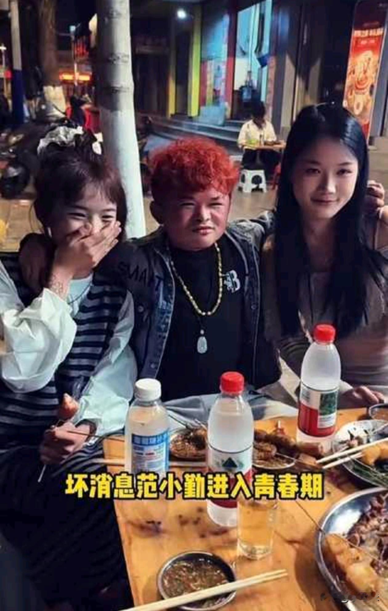 小马云长大了，据说开播一个月能挣1万多，这是老天爷追着喂饭啊