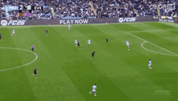 我们错怪武磊了，强如哈兰德都能在6分钟之内3次单刀不进，武磊也不至于这样吧……？