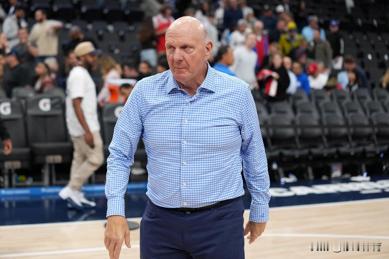 真正让快船老板鲍尔默没想到的，就是保罗，比尔和博格丹的状态下滑太快，而且还很难换