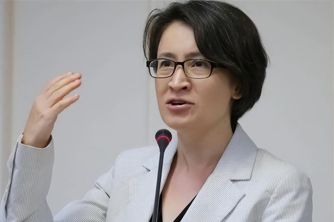 就在刚刚，“台独”顽固分子萧美琴发表声明，4月9日，台湾地区副领导人萧美琴上午