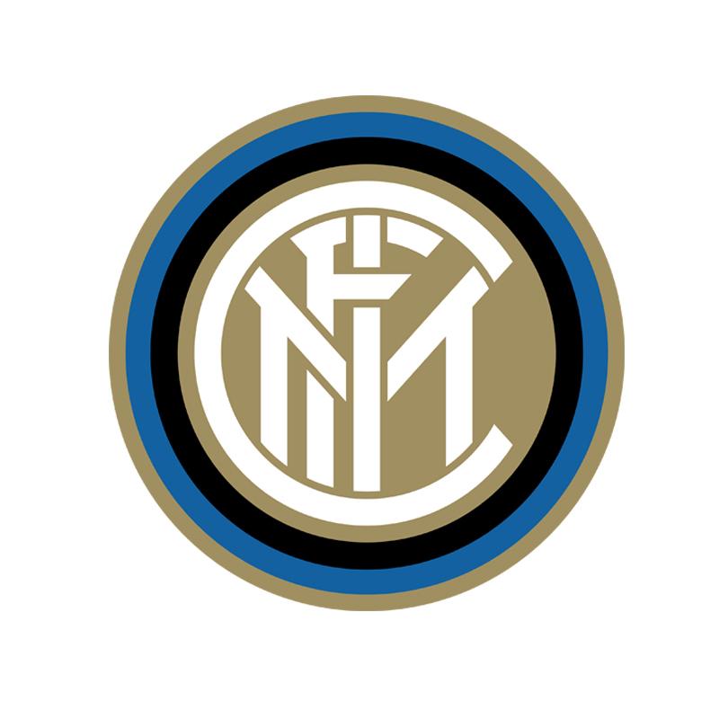 因为他们手上的牌太多了，基本上都是小因扎吉留下的遗产。本赛季国际米兰的前锋集体爆