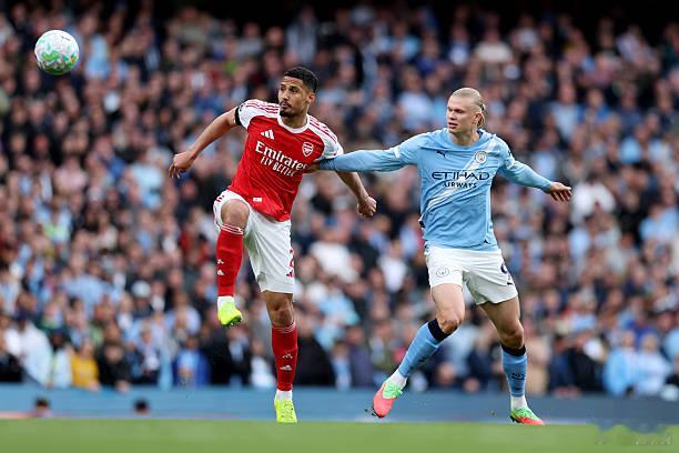 曼城vs阿森纳阿尔特塔确实是一个好学生。阿森纳今天中位防守的时候，阵型在442