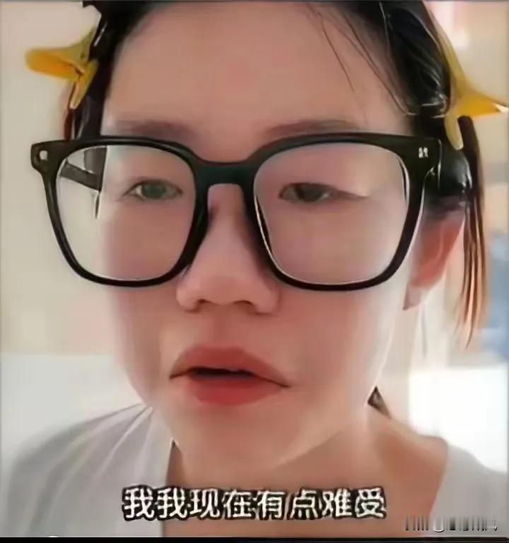 好吧，这就说的通了。状告4岁小男孩小熊的小学同学看不下去了，说这个自认为是“小仙