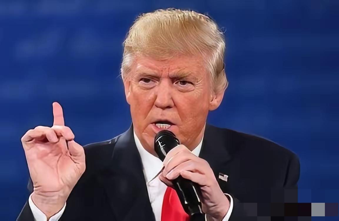 特朗普曾再次通告全球：台湾问题是中国自己的问题，美国尊重中国的任何一个举动，中国