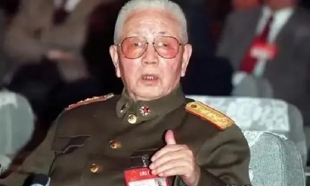 1987年，已经80多岁高龄的原海军司令员萧劲光，在电视新闻里听到，“中国不需要