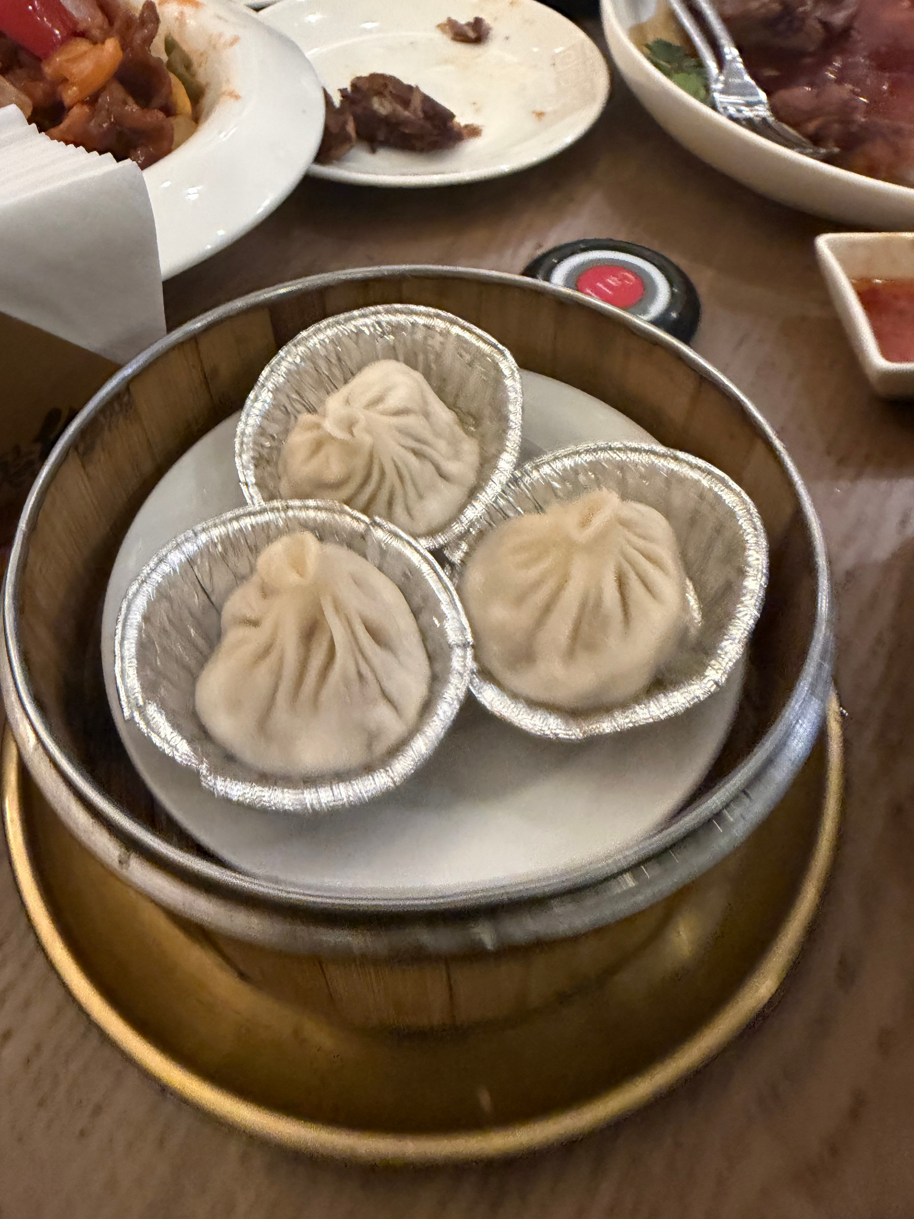 带老外吃吃中国菜，虽然顶多是安亭普通餐厅水平，但是已经很好吃了老外也吃的比较高兴