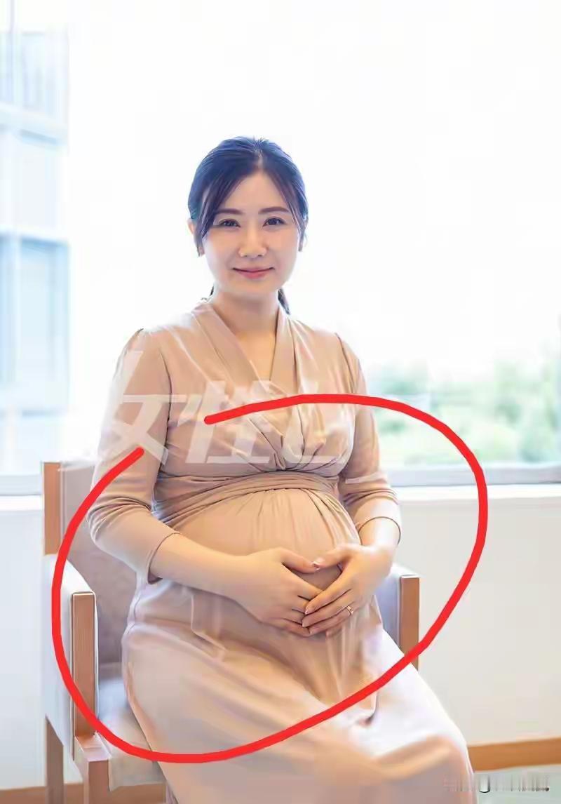 福原爱胆子太大了，她公布的结婚对象就是她以前的出轨对象“横滨男”。没有给前夫江宏