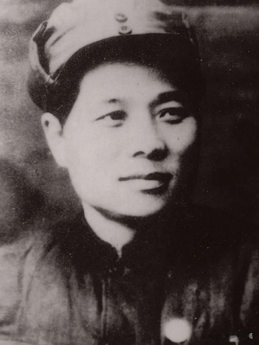 1933年，杜任之受党组织派遣回到山西，以山西绥靖公署秘书等公开身份为掩护，深入