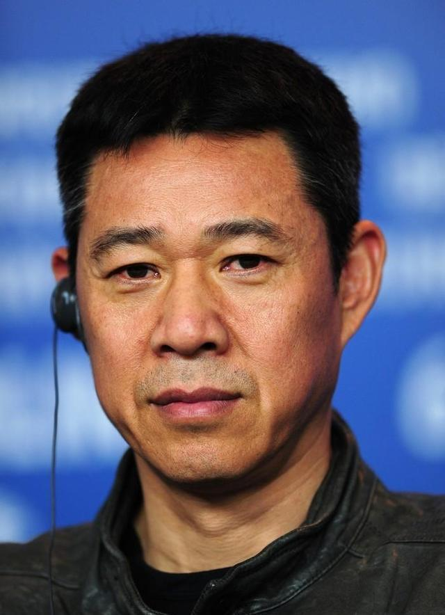 1991年演员张丰毅因为口角打了妻子吕丽萍一巴掌，吕丽萍伤心之余直接跟其办理了离