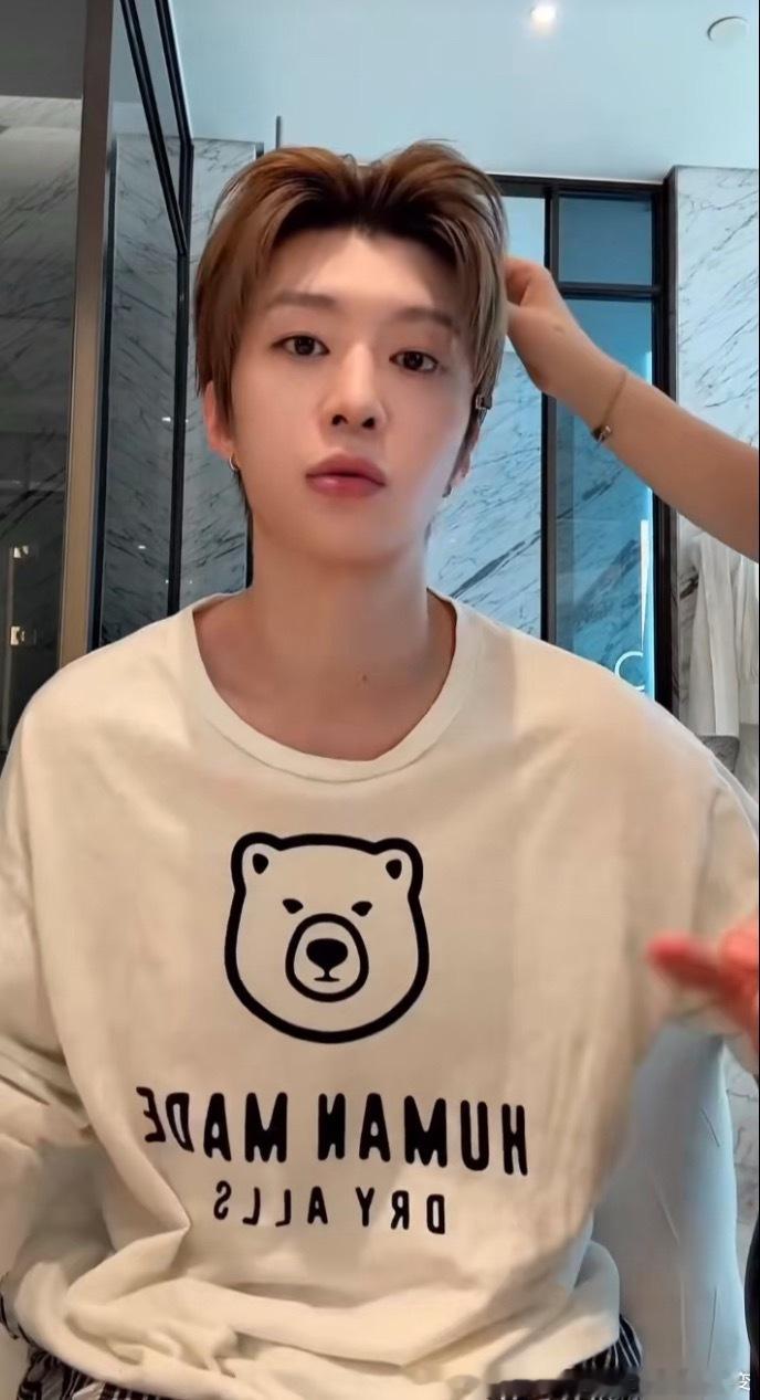 是同一件还是又买了一件🙈🙈如果是同一件丞丞真是个勤俭持家的小宝宝