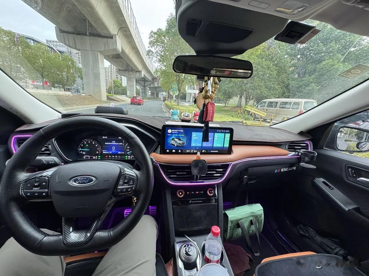 福特锐际怎么样值得买吗?很多人选20万级燃油SUV，都会纠结福特锐际。作为长期