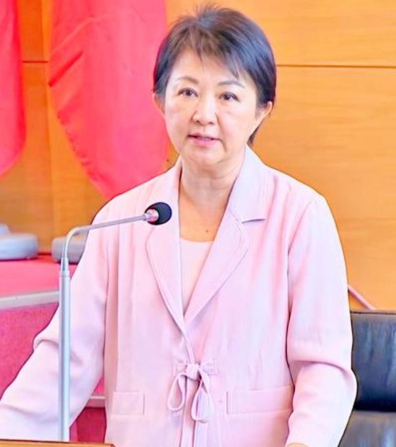 台中市议员今天在台中市议会质询时问台中市长卢秀燕，如何看待中美峰会对台湾地区军购