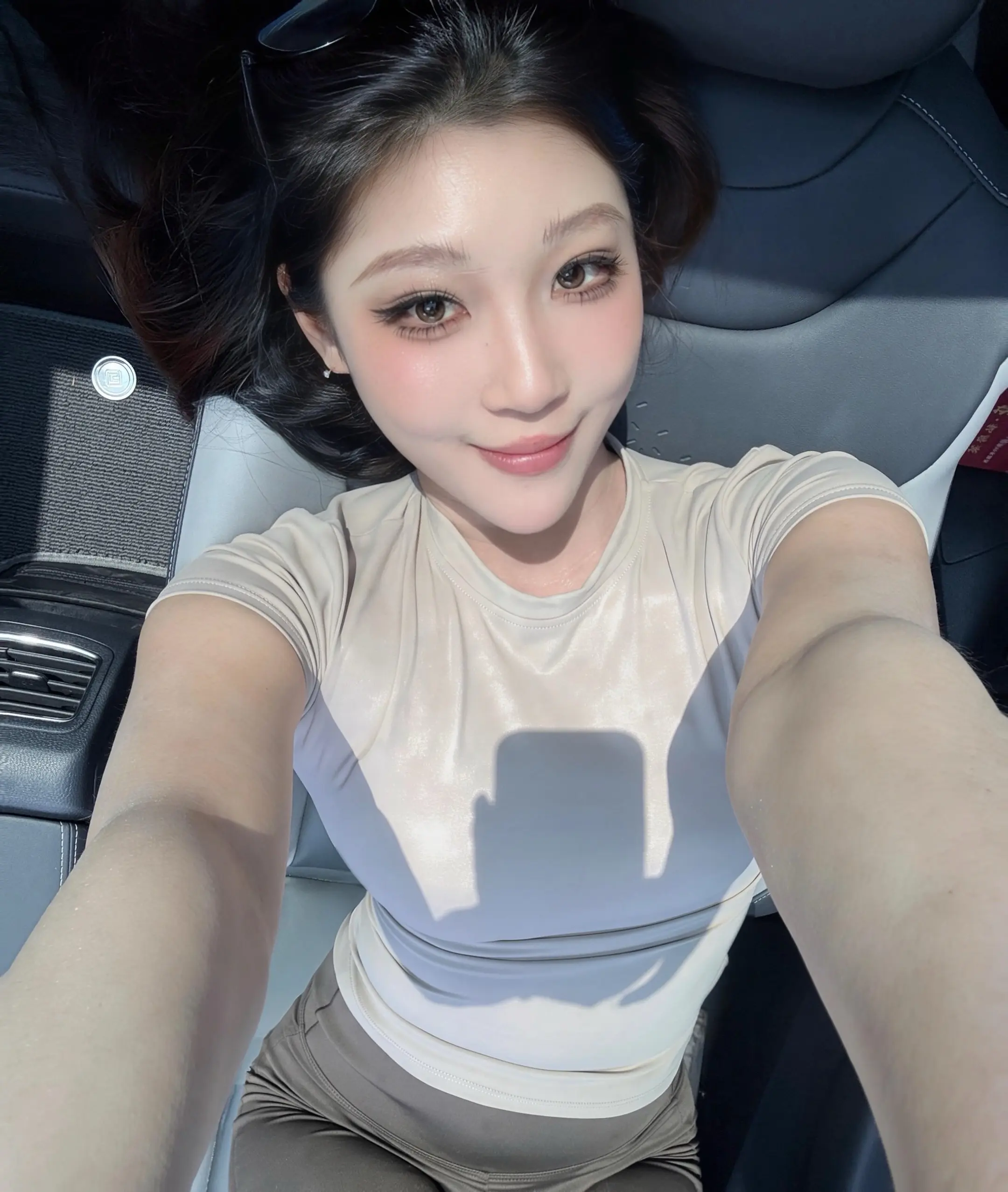 两张照片诠释光的重要性。